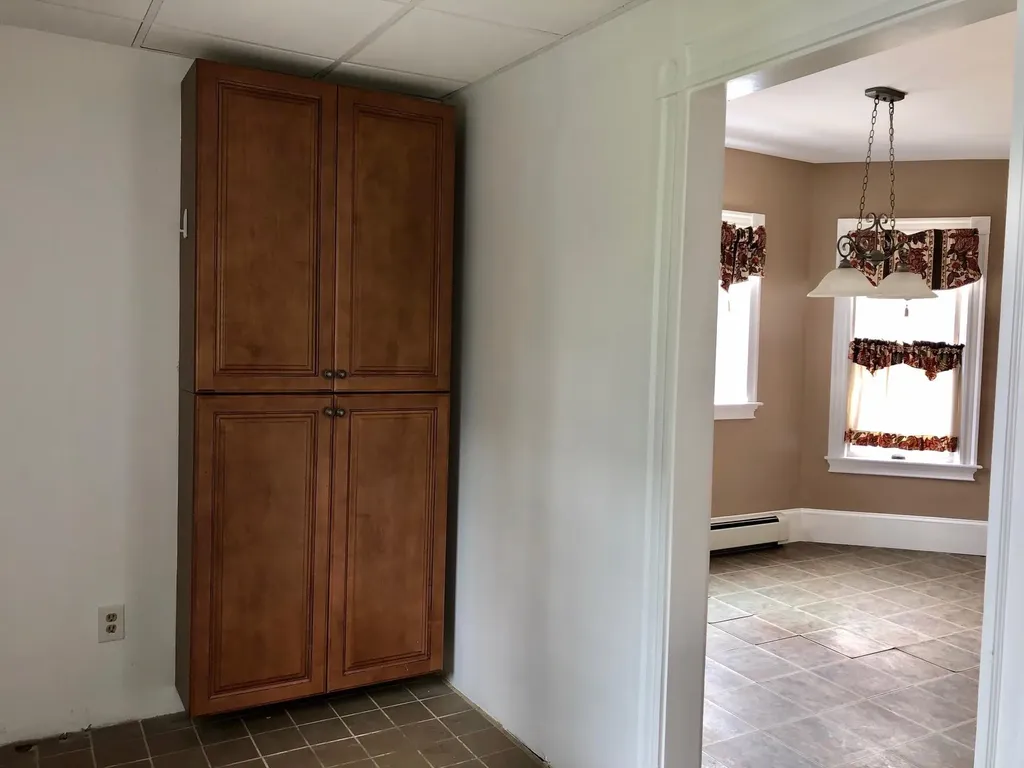 27 W Bates Street Auburn ME 04210