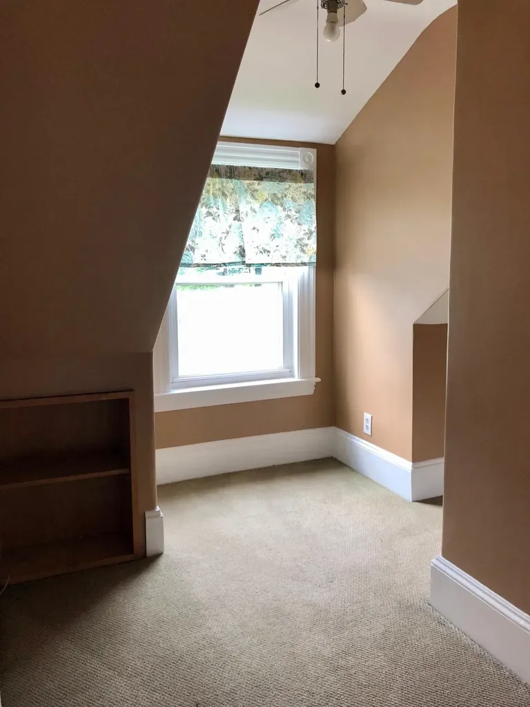 27 W Bates Street Auburn ME 04210