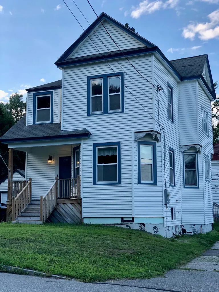 27 W Bates Street Auburn ME 04210