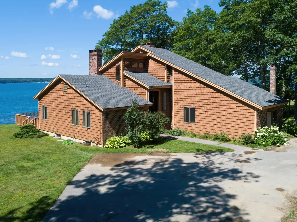 38 Nutting Lane Trenton ME 04605