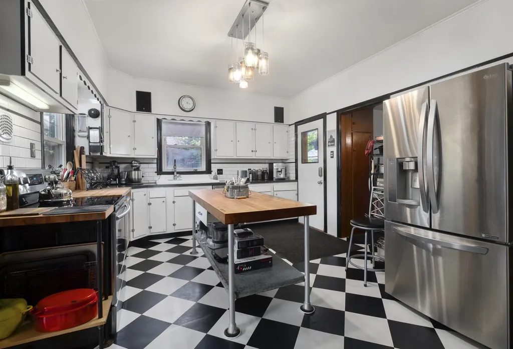 107 Limerock Street Rockland ME 04841