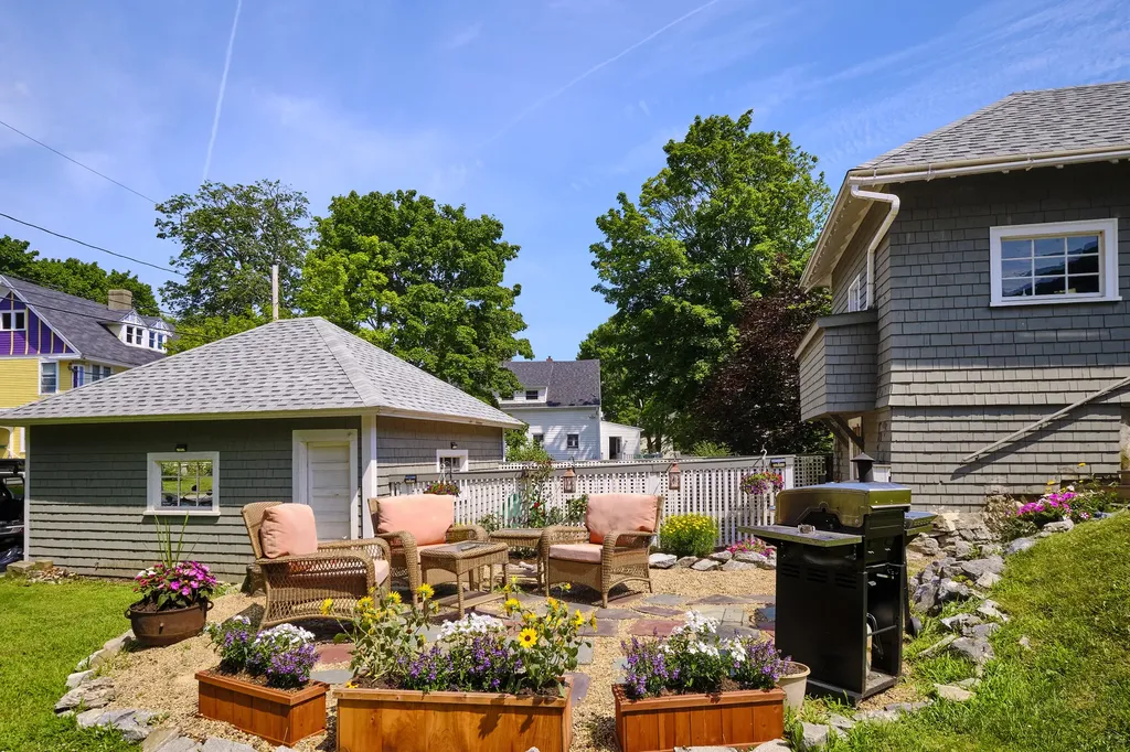 107 Limerock Street Rockland ME 04841