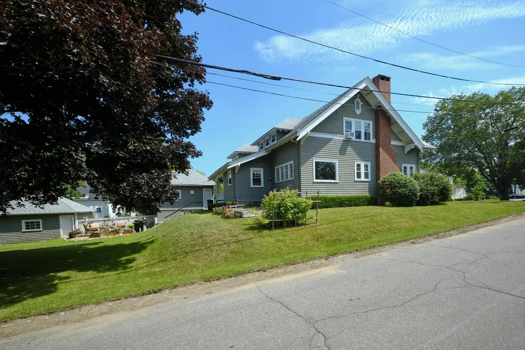 107 Limerock Street Rockland ME 04841