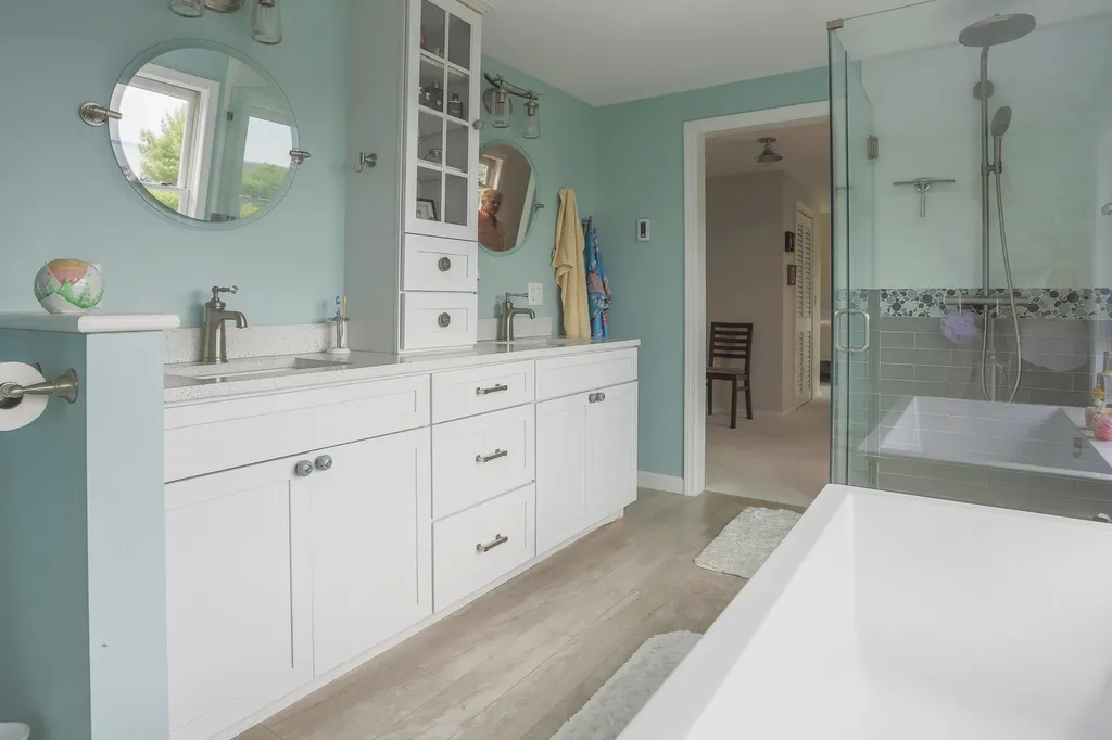 7 Navy Street Searsport ME 04974