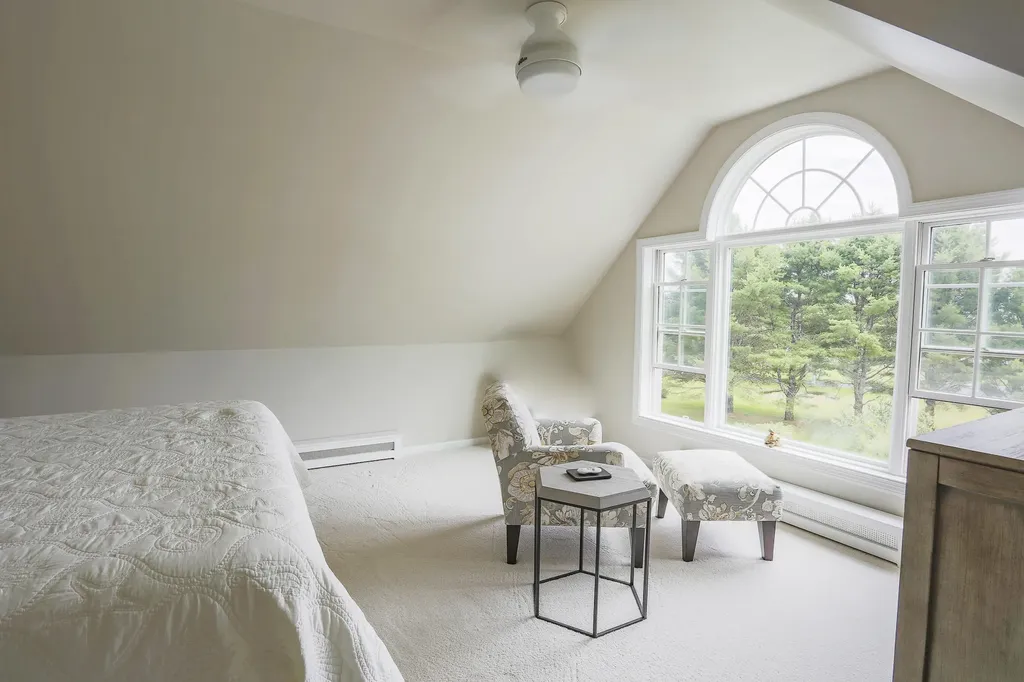 7 Navy Street Searsport ME 04974