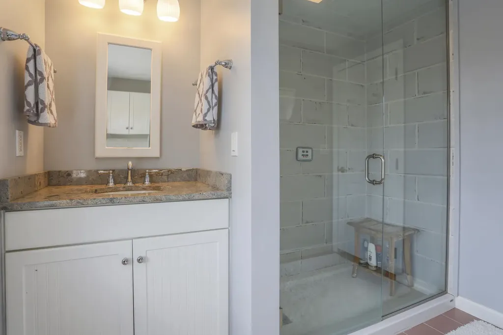 7 Navy Street Searsport ME 04974