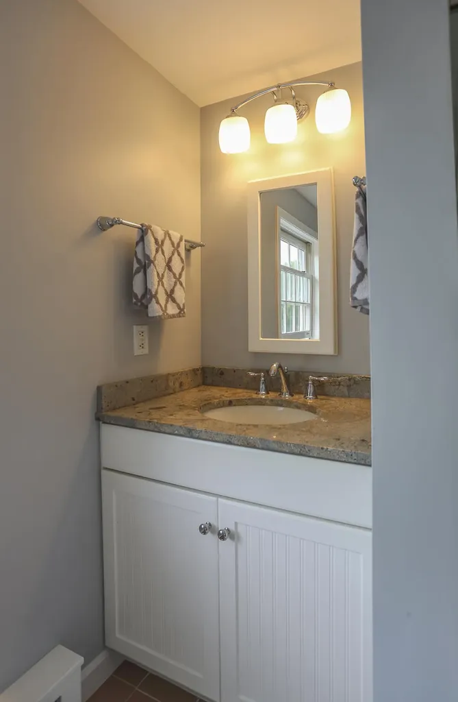 7 Navy Street Searsport ME 04974