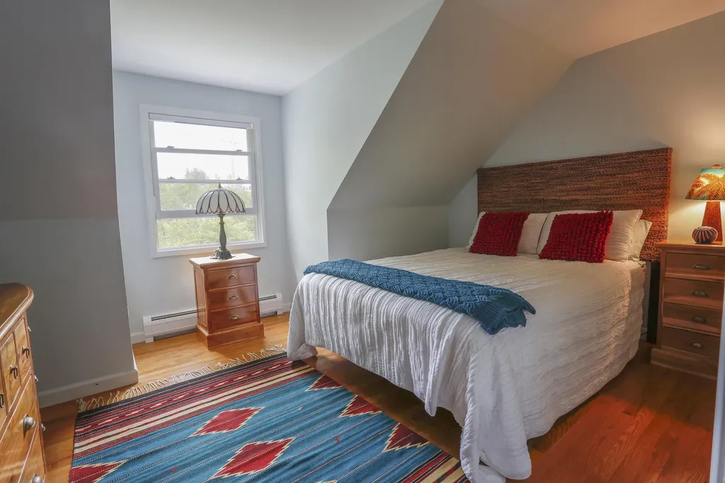7 Navy Street Searsport ME 04974