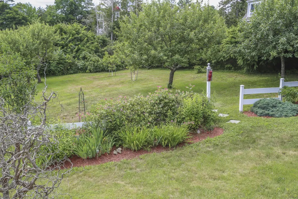 7 Navy Street Searsport ME 04974