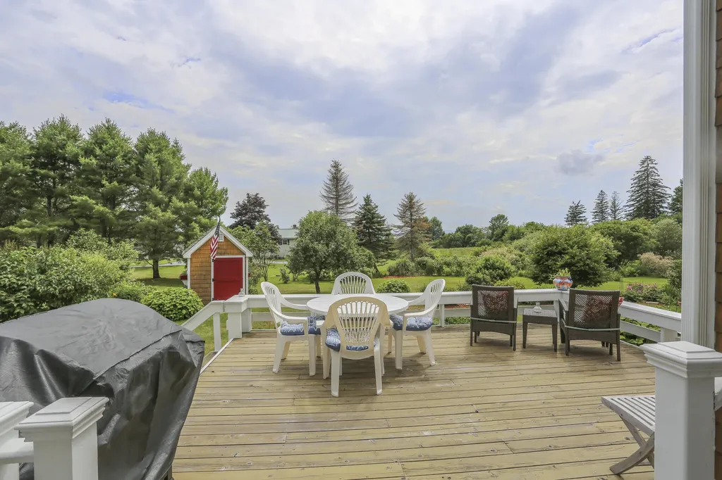 7 Navy Street Searsport ME 04974