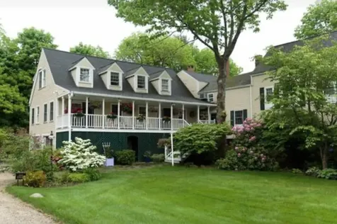 5 Bradford Road Wiscasset ME 04578