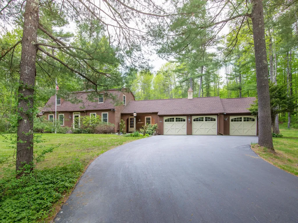 21 Heritage Woods Lane Winthrop ME 04364