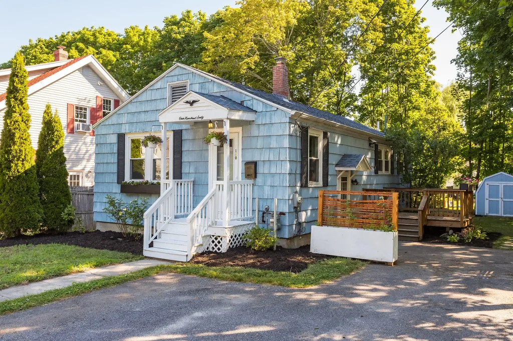 160 Haskell Street Westbrook ME 04092