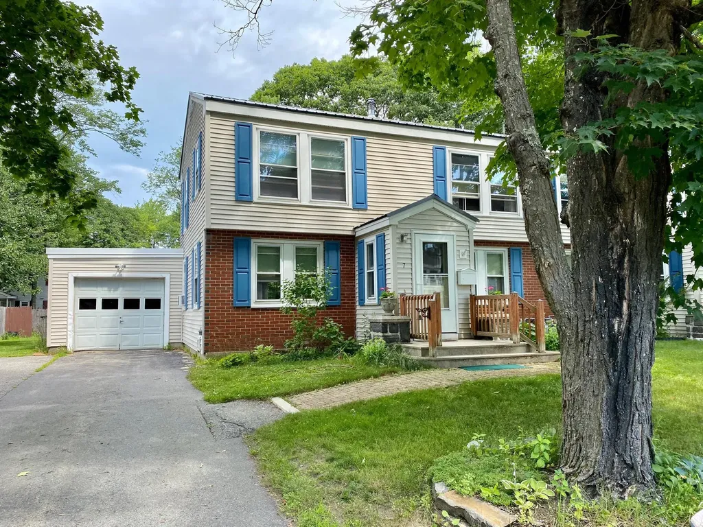 7 Emanual Drive Brunswick ME 04011