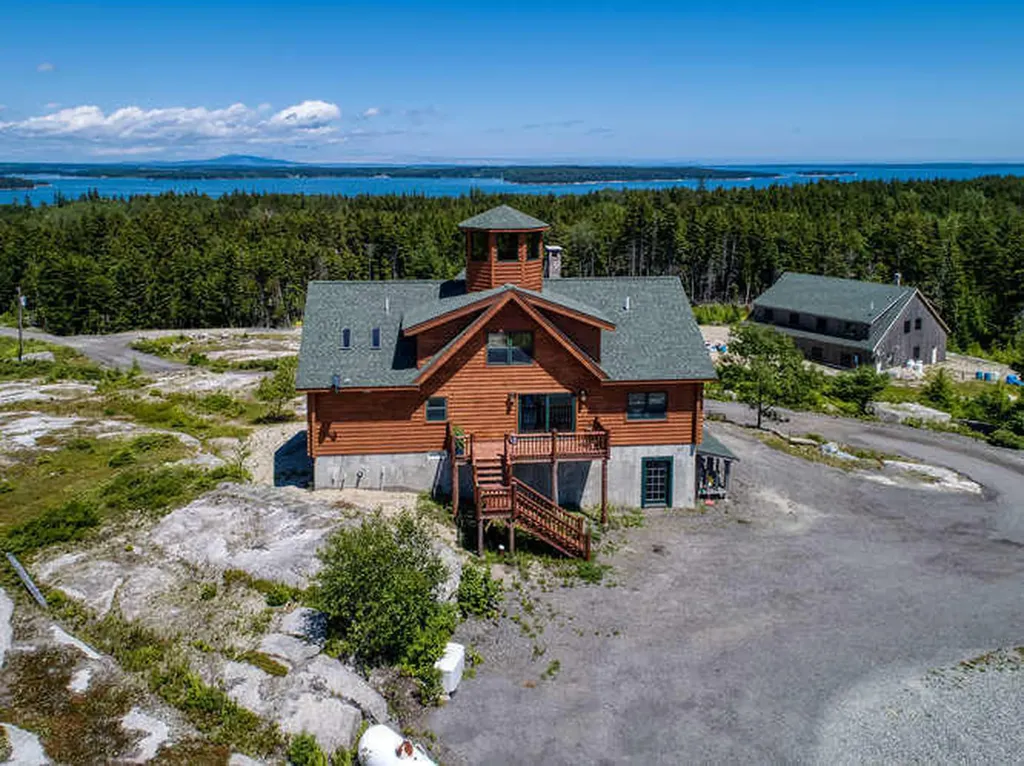 614-A Oceanville Road Stonington ME 04681