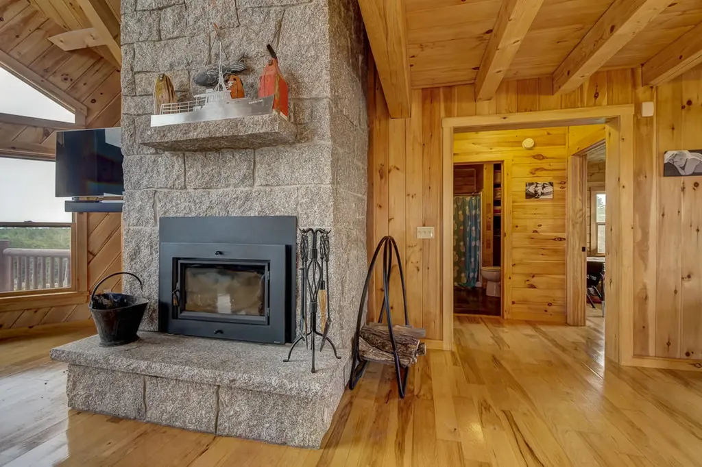 614-A Oceanville Road Stonington ME 04681