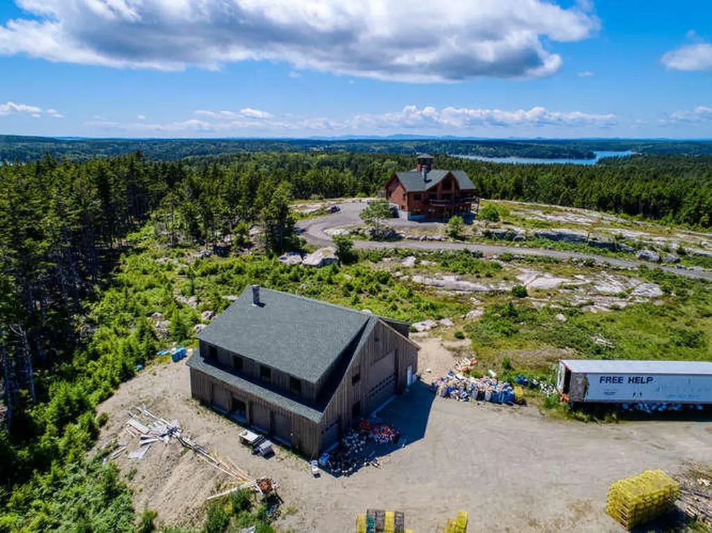 614-A Oceanville Road Stonington ME 04681