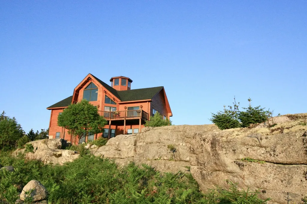 614-A Oceanville Road Stonington ME 04681