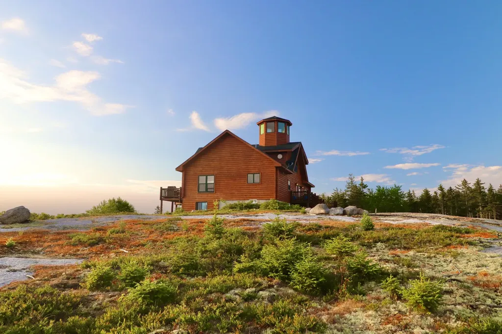 614-A Oceanville Road Stonington ME 04681