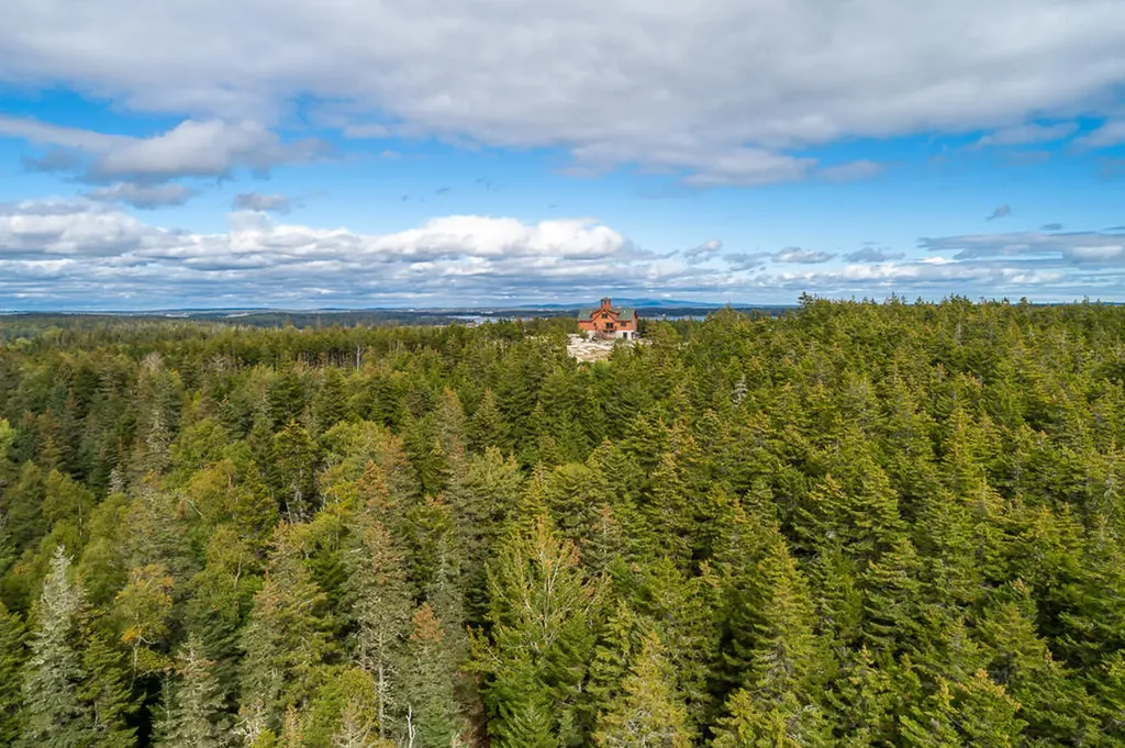 614-A Oceanville Road Stonington ME 04681