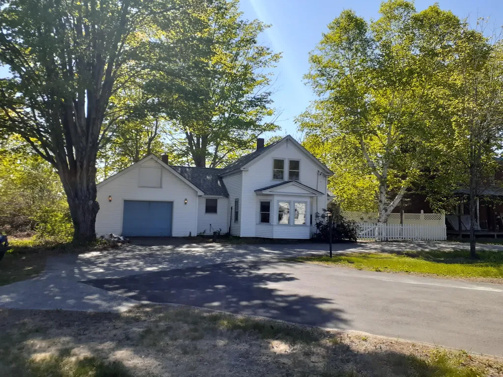 1759 Route 2 Rumford ME 04276