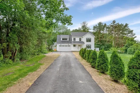 2 Yankee Way Falmouth ME 04105