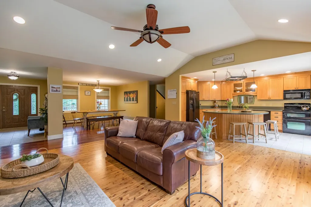 18 Bowdens Way Windham ME 04062