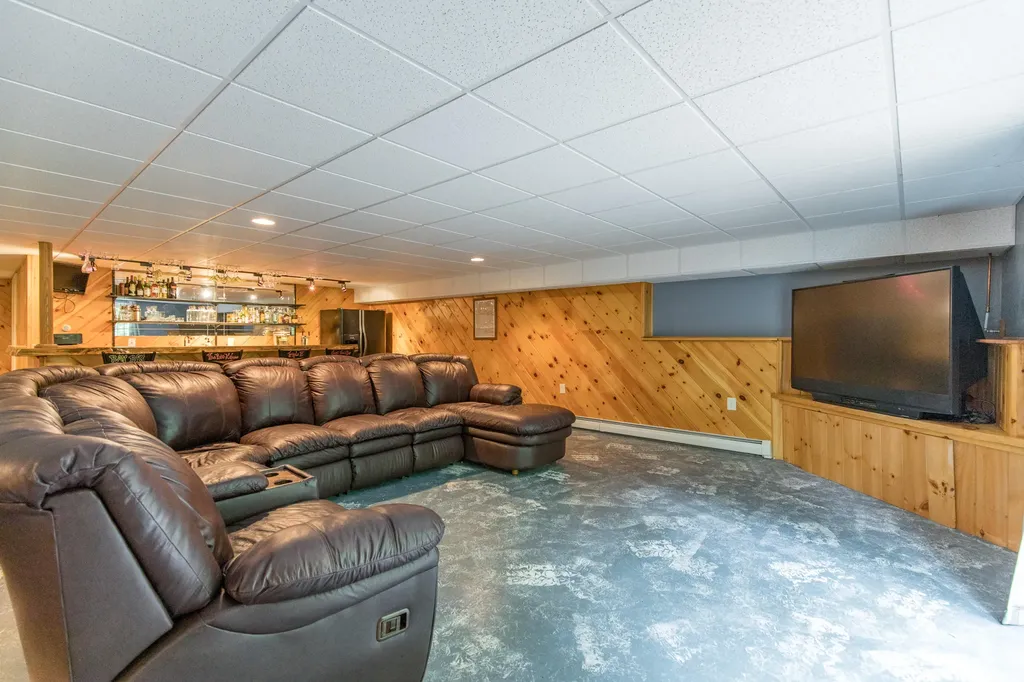 18 Bowdens Way Windham ME 04062
