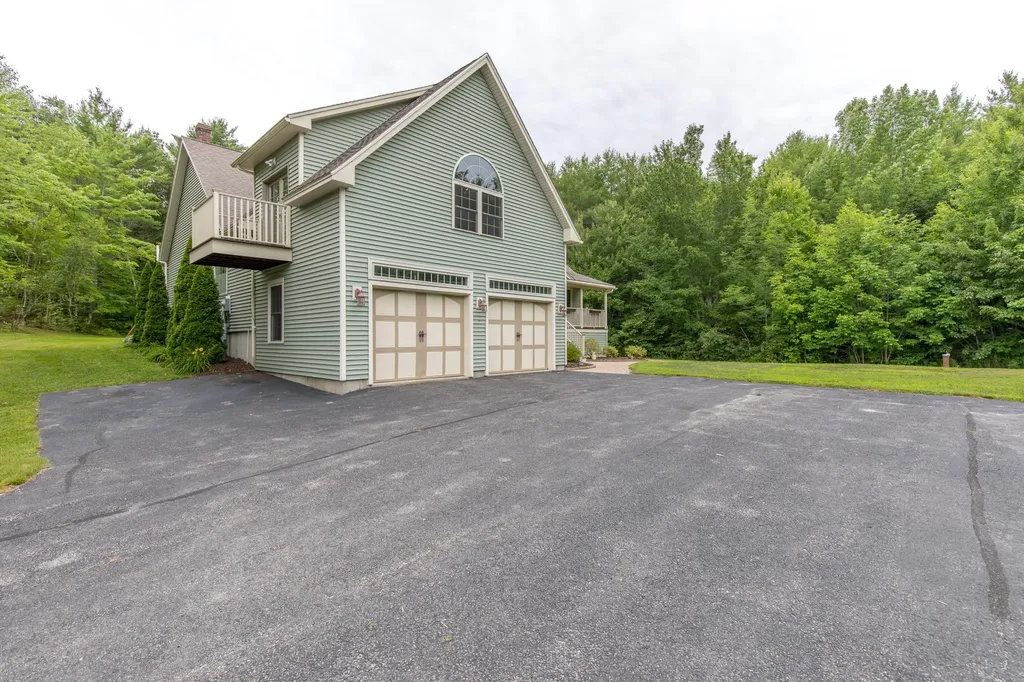 18 Bowdens Way Windham ME 04062