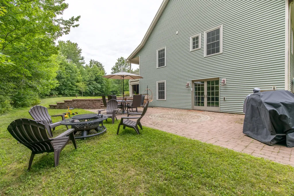 18 Bowdens Way Windham ME 04062