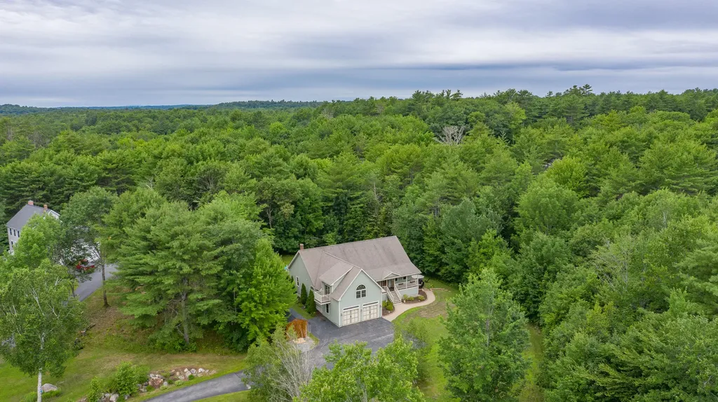 18 Bowdens Way Windham ME 04062