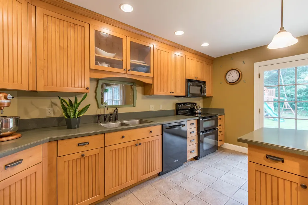 18 Bowdens Way Windham ME 04062