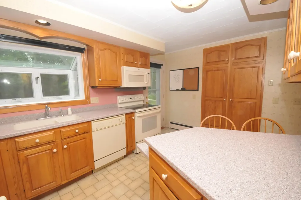43 Longmeadow Drive Brewer ME 04412