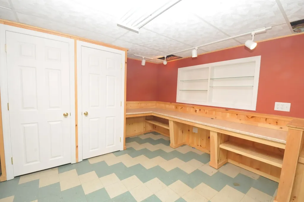 43 Longmeadow Drive Brewer ME 04412