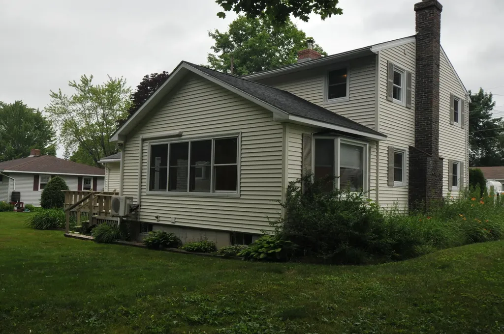 43 Longmeadow Drive Brewer ME 04412