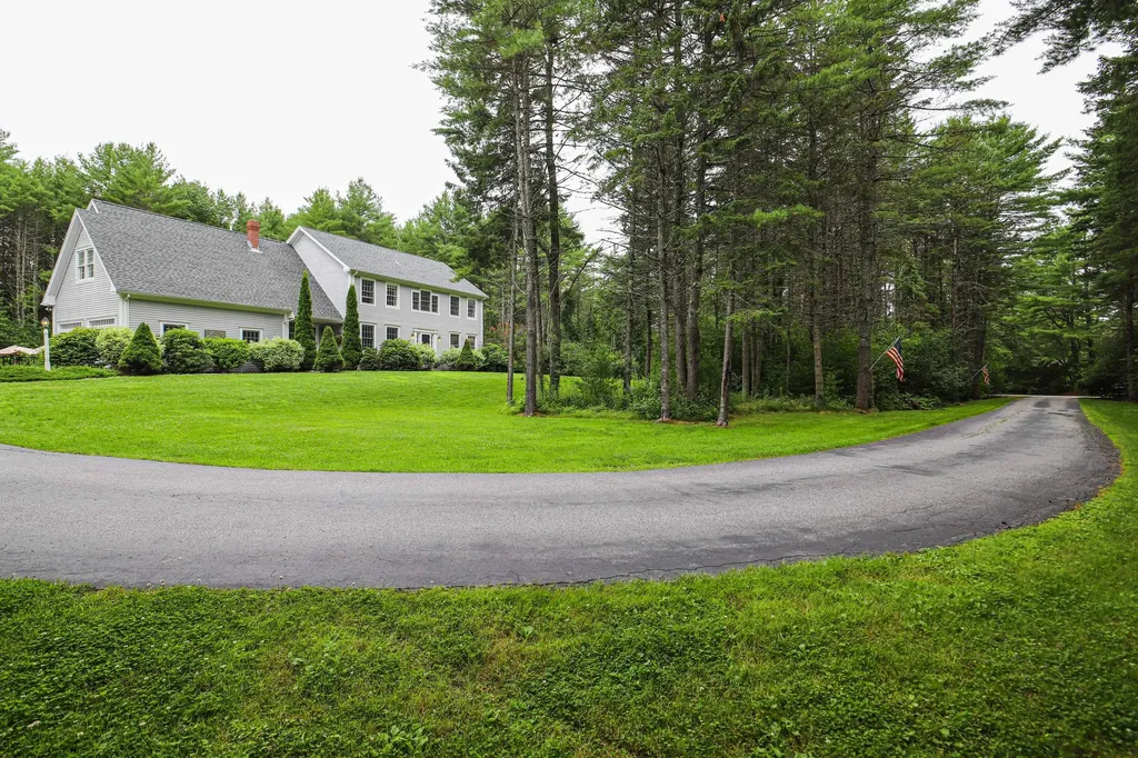 1 Lincoln Farms Road Falmouth ME 04105