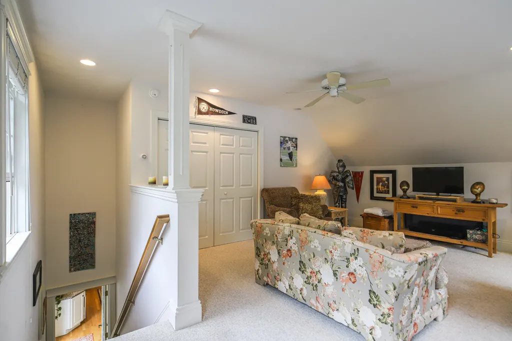 1 Lincoln Farms Road Falmouth ME 04105