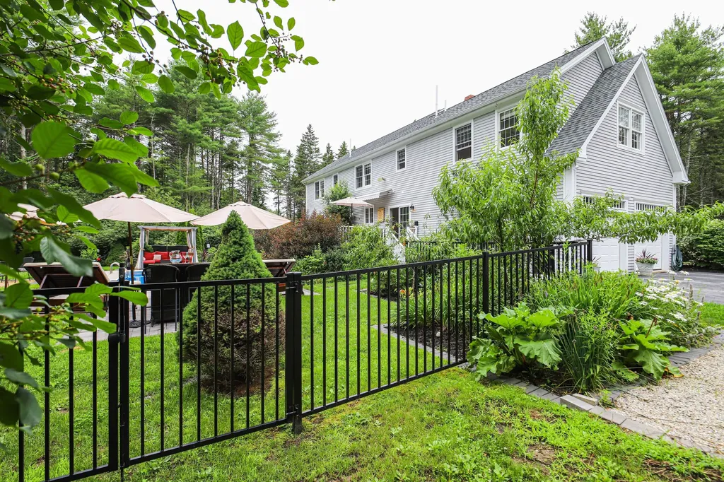 1 Lincoln Farms Road Falmouth ME 04105