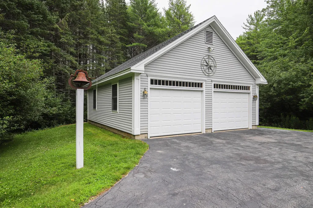 1 Lincoln Farms Road Falmouth ME 04105