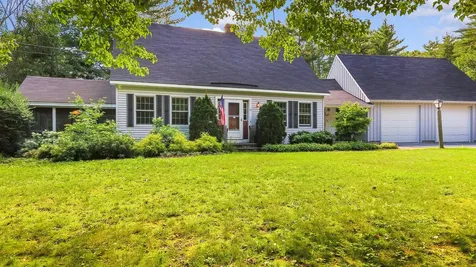 74 Field Road Falmouth ME 04105