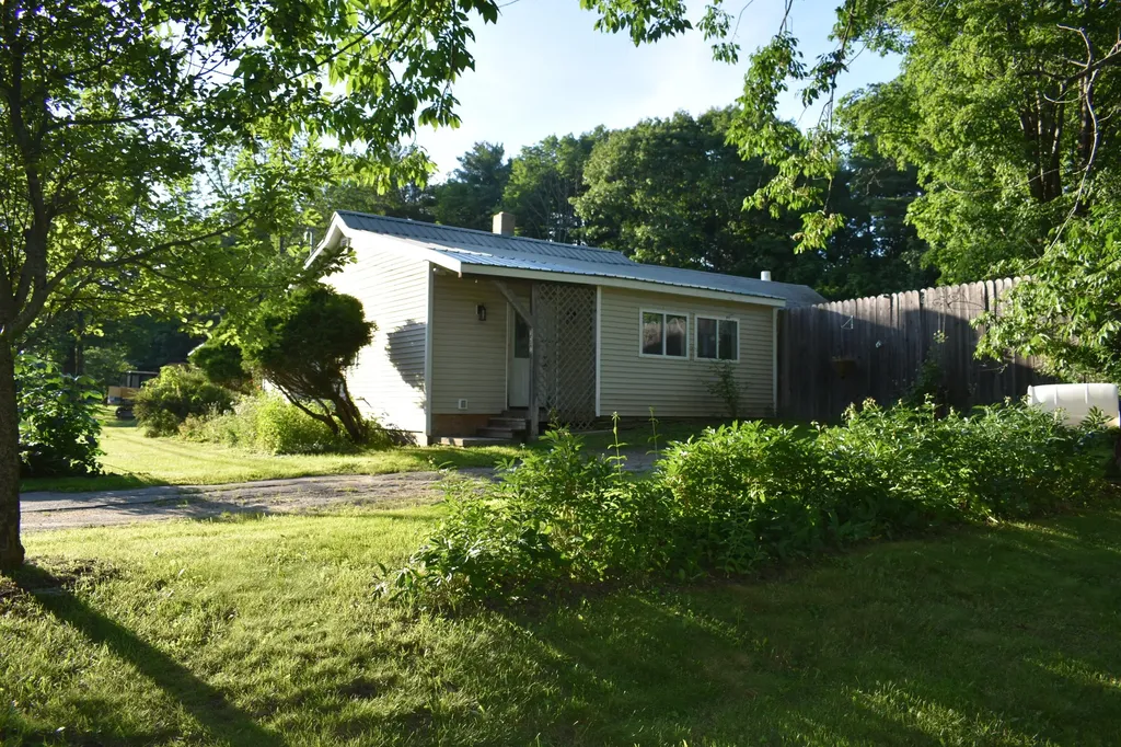 367 Route 133 Winthrop ME 04364