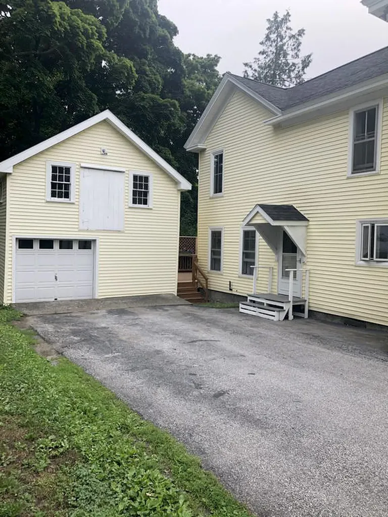 59 Highland Avenue Bangor ME 04401