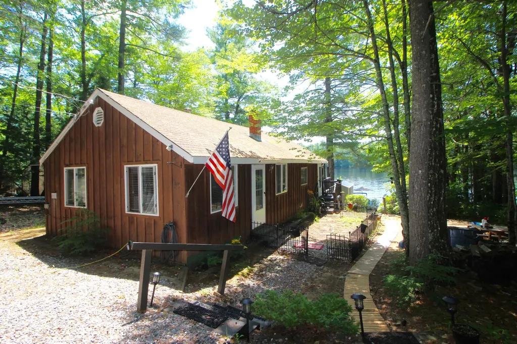 150 Hogan Pond Lane Oxford ME 04270