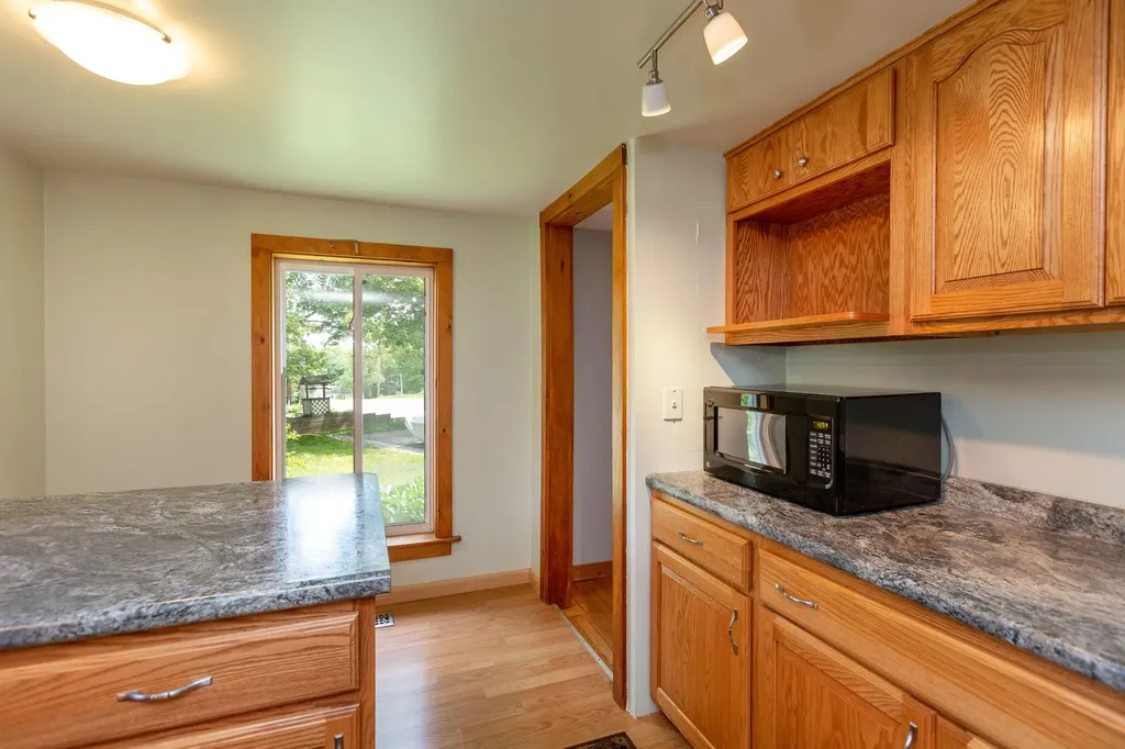 174 Federal Street Wiscasset ME 04578