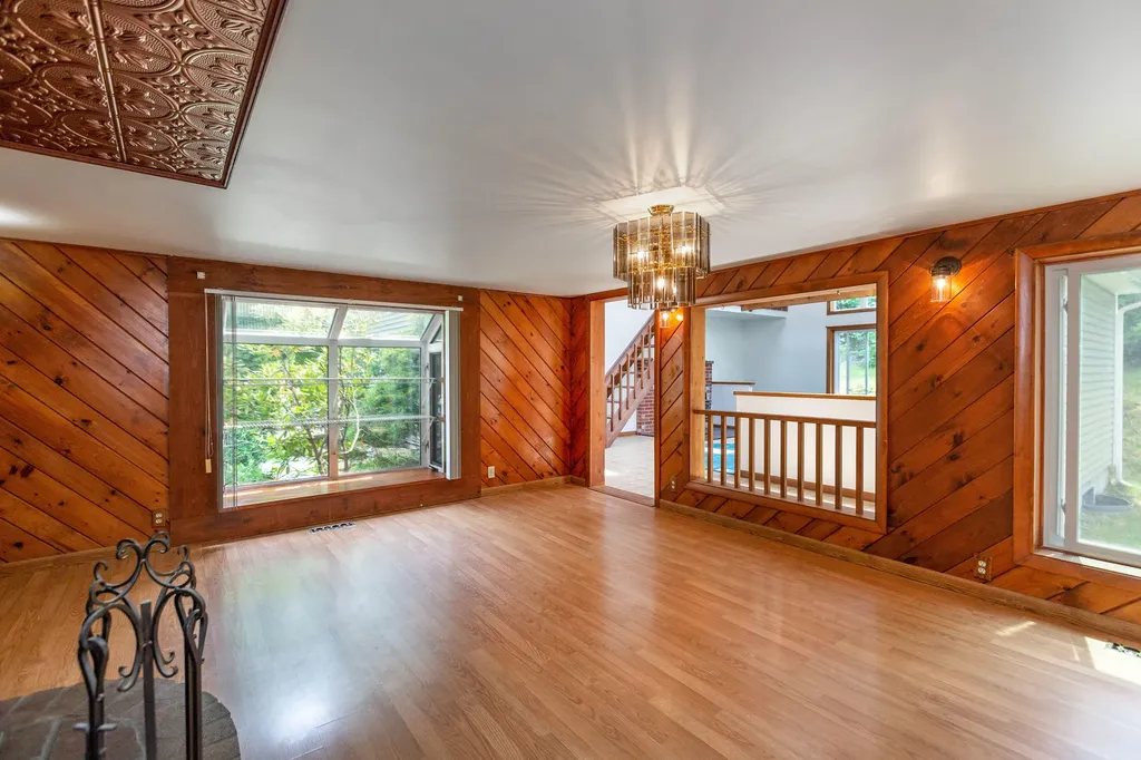 174 Federal Street Wiscasset ME 04578