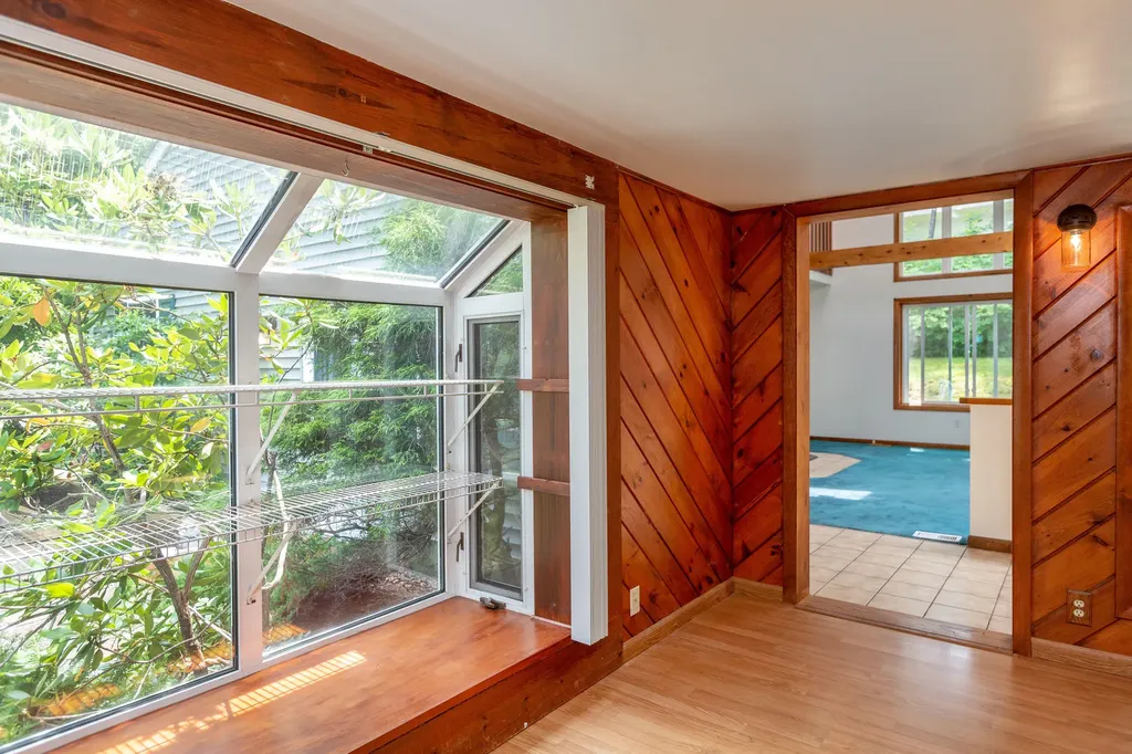 174 Federal Street Wiscasset ME 04578