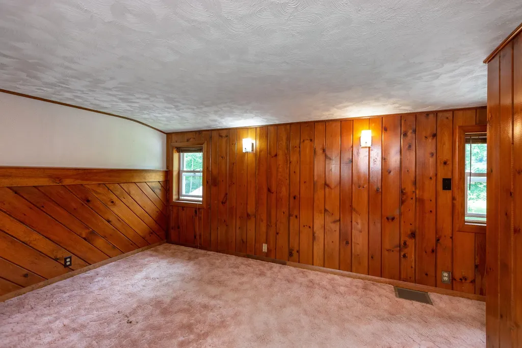 174 Federal Street Wiscasset ME 04578