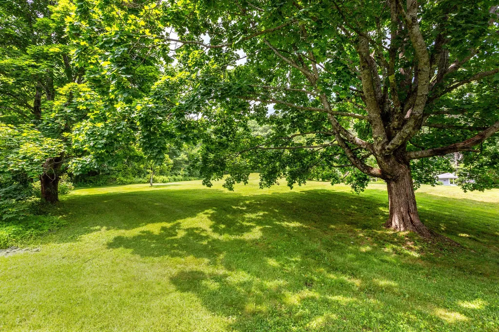 174 Federal Street Wiscasset ME 04578