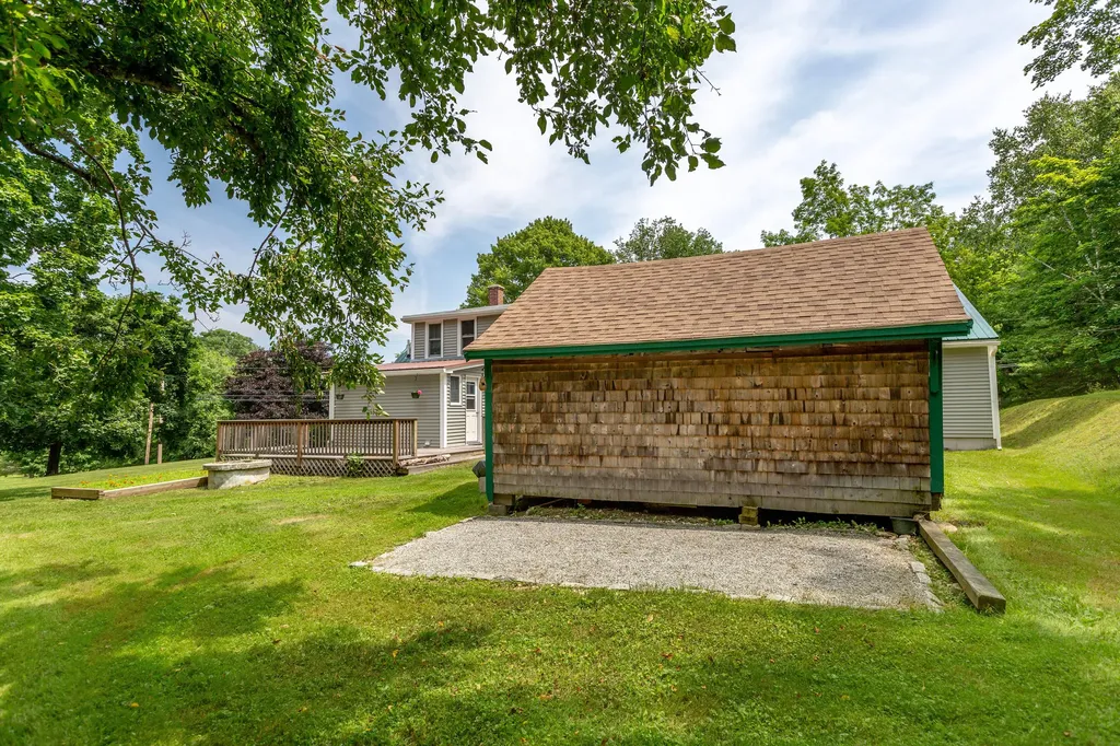 174 Federal Street Wiscasset ME 04578