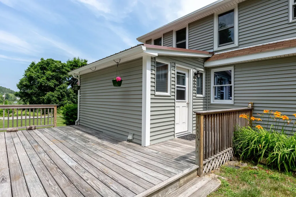 174 Federal Street Wiscasset ME 04578